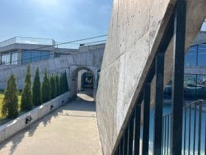 르씨엘_메인 입구경사로