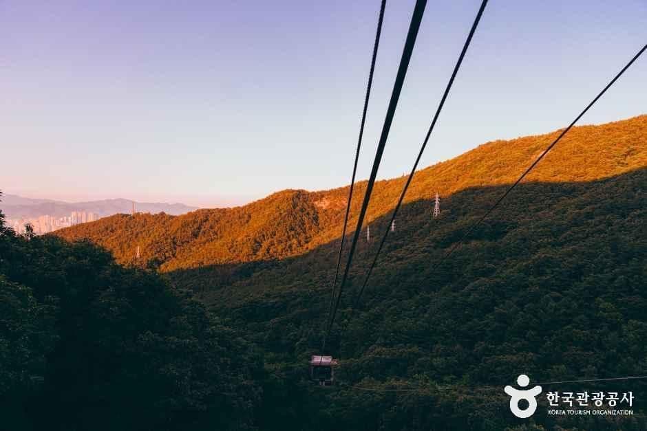 대구_남구_앞산 케이블카(앞산전망대)_외부_2.jpg