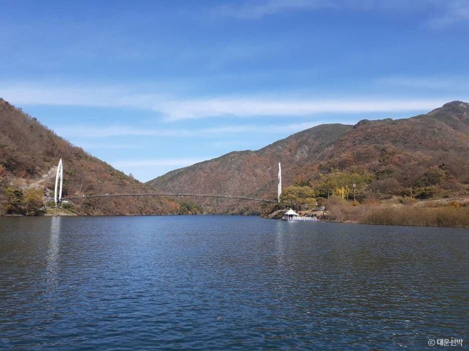 충북_괴산_대운선박 연하협구름다리와 괴산댐도선장