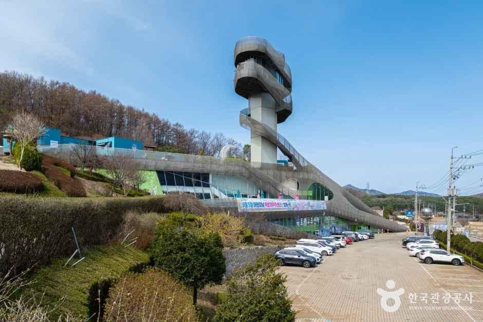 인천_강화_옥토끼우주센터_외부_3.jpg