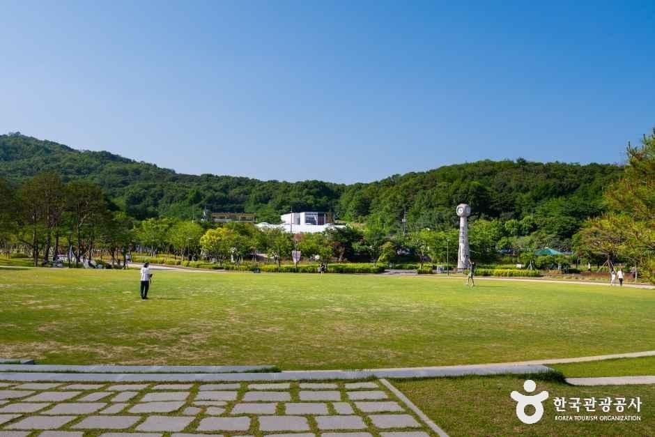 경기_이천_설봉공원_외부_2.jpg