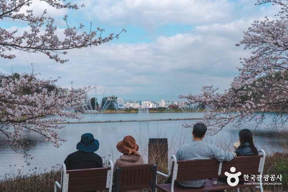 경기_이천_설봉공원_외부_4.jpg